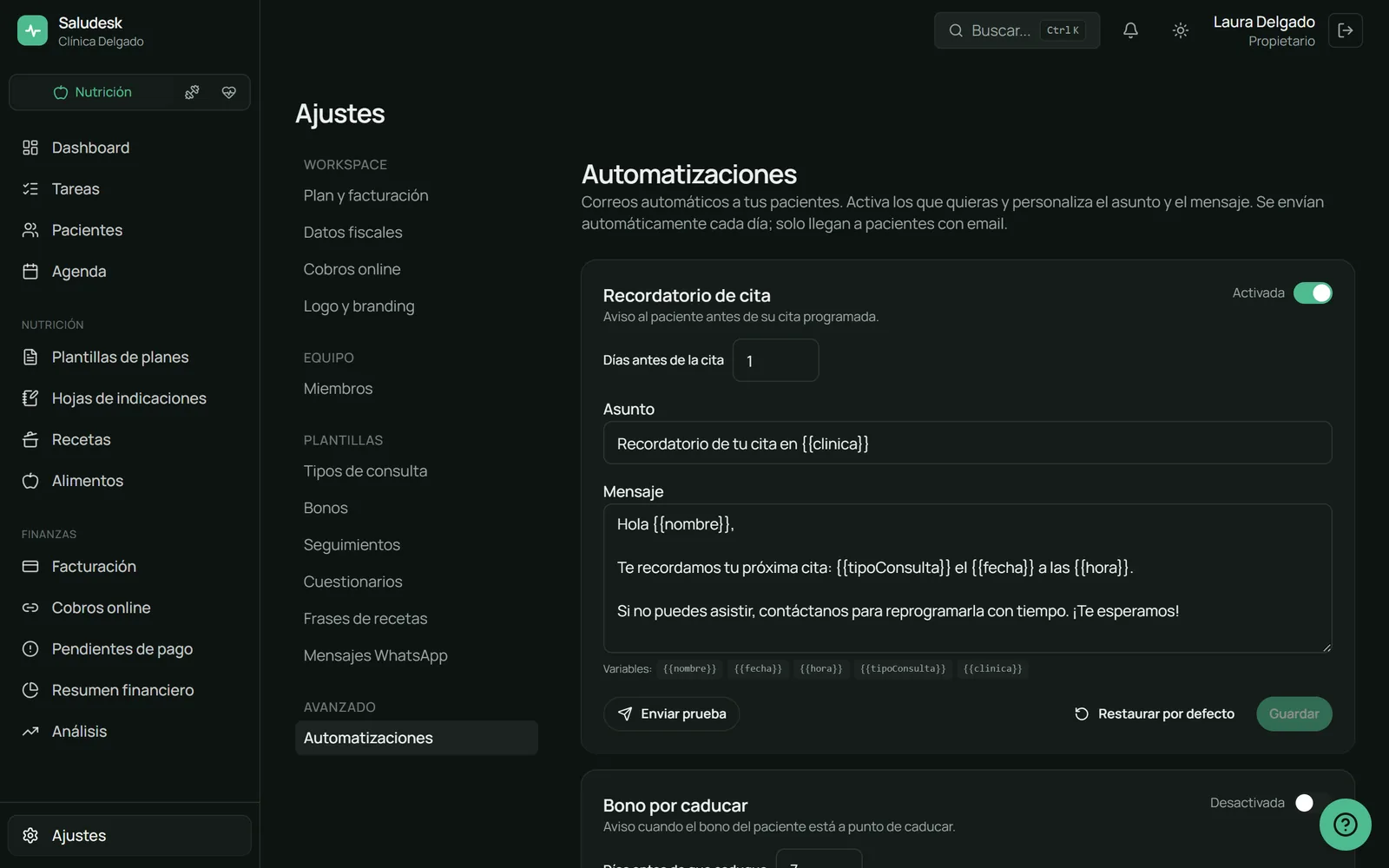 Ajustes de automatizaciones de Saludesk: recordatorio de cita activado, con días de antelación, asunto y mensaje editables mediante variables